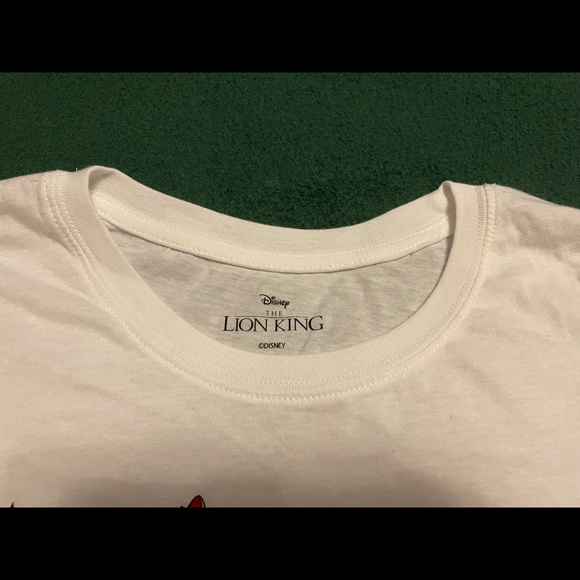 Disney’s The Lion King T-Shirt - Picture 6 of 8